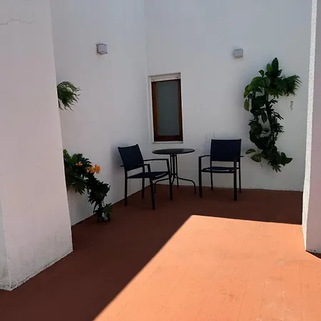 Aomo Art Space Guest house