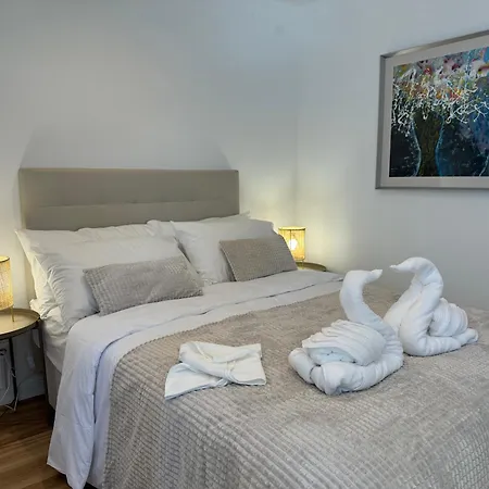 Aomo Art Space أويراس