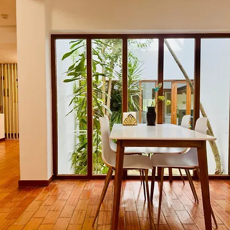Aomo Art Space Guest house Oeiras