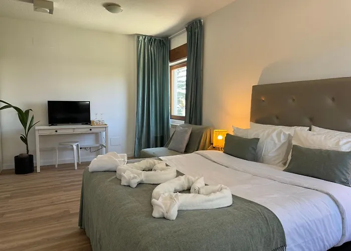 Aomo Art Space 4* אוייראס