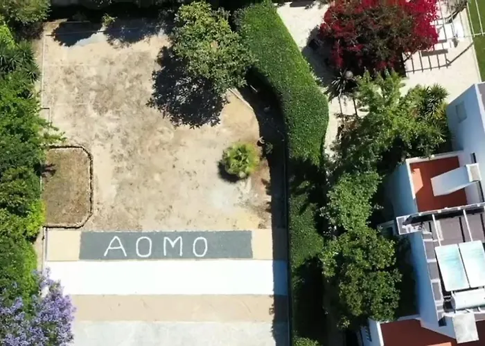 בית הארחה Aomo Art Space 4*