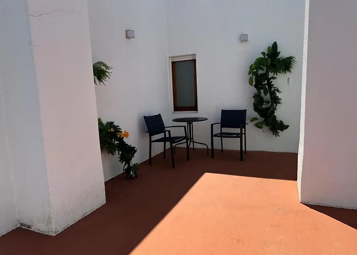 Aomo Art Space בית הארחה