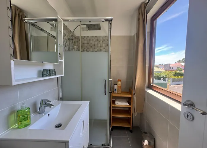 בית הארחה Aomo Art Space אוייראס