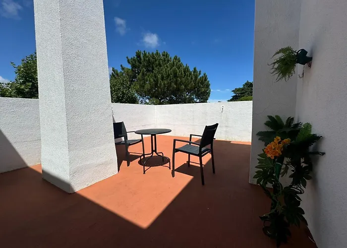 Aomo Art Space בית הארחה אוייראס