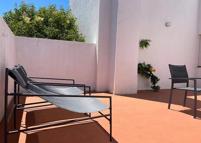 Aomo Art Space בית הארחה